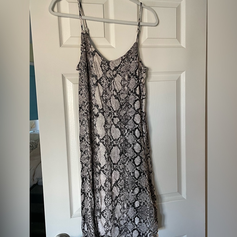 Sneak skin print dress